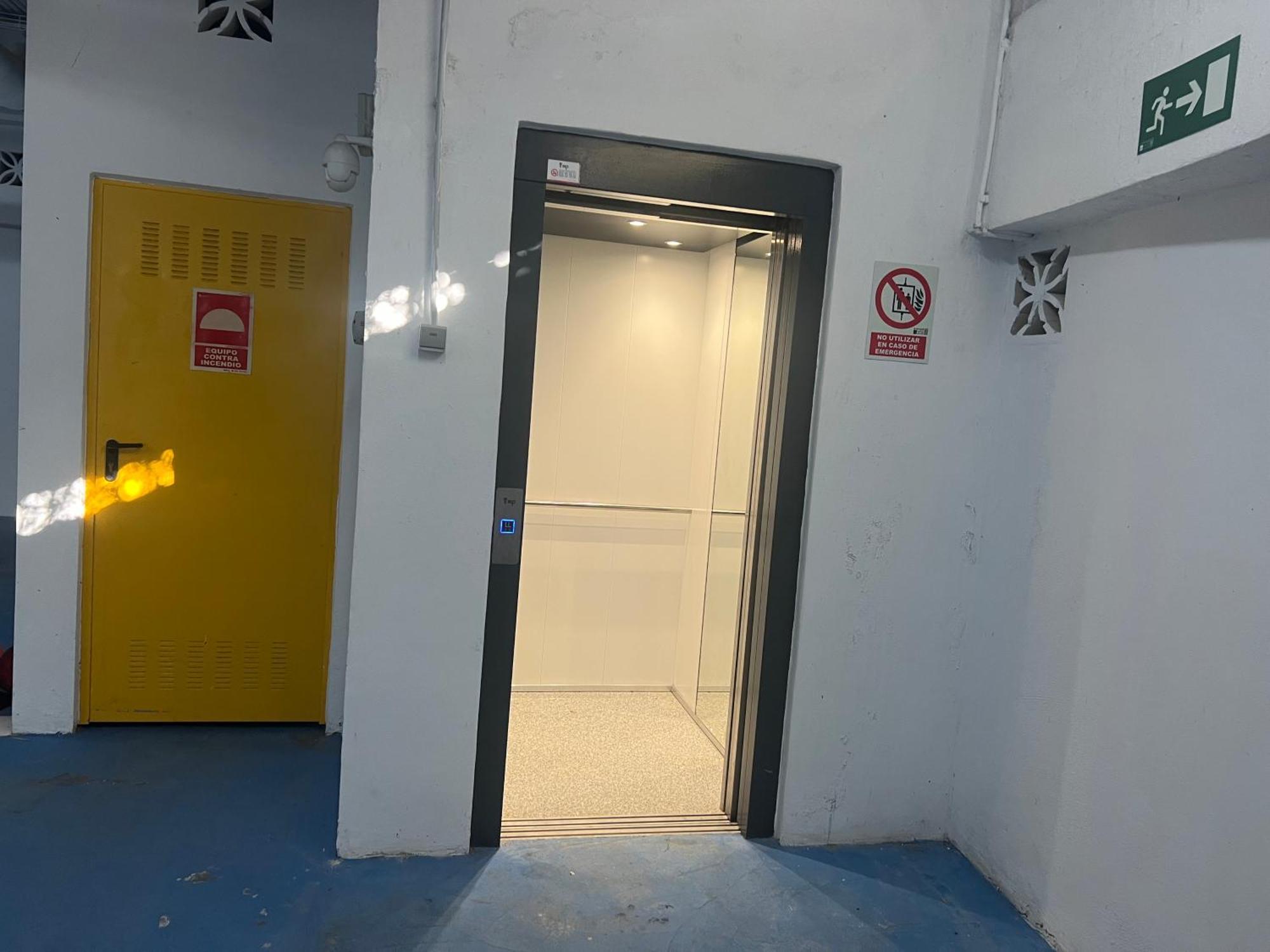 Ancla Real Apartamentos Loft El Puerto de Santa Maria Luaran gambar